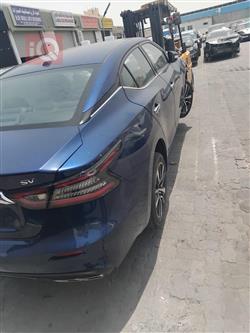 نيسان ماكسيما